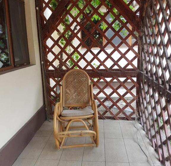 اتاق استاندارد, Casa Carter