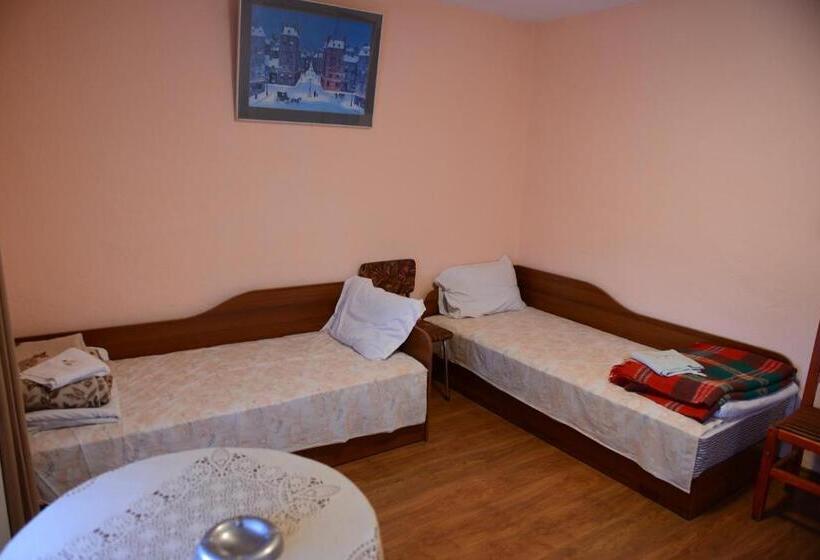 Номер Стандарт, Delieva House