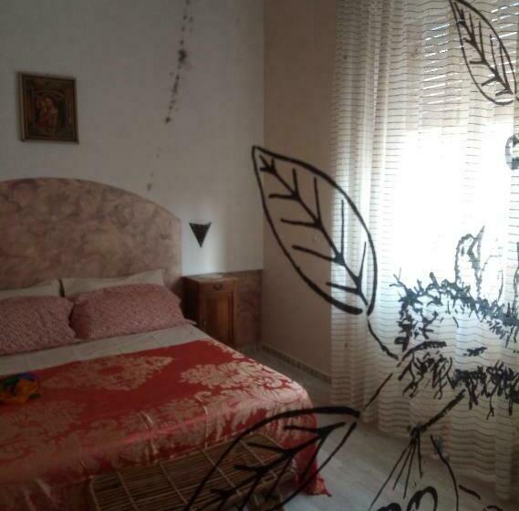 اتاق لوکس, La Villa