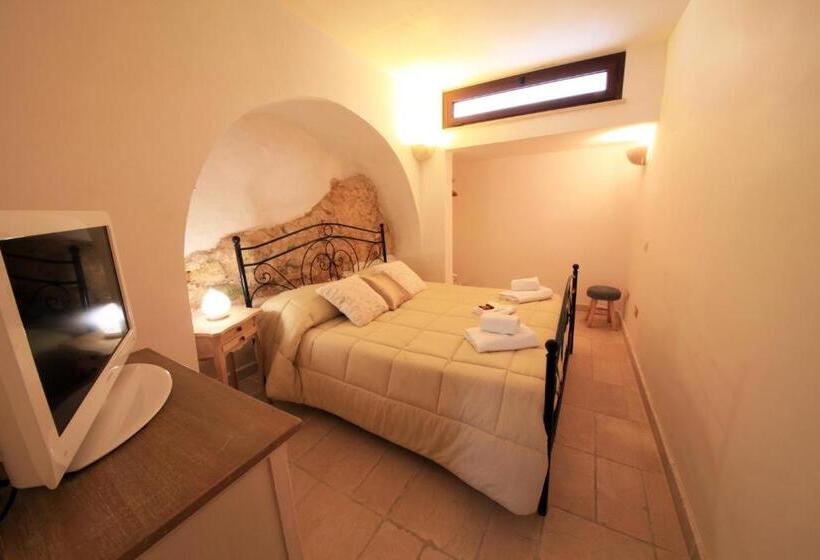 آپارتمان 1 خوابه با تراس, Lamanna Summer House