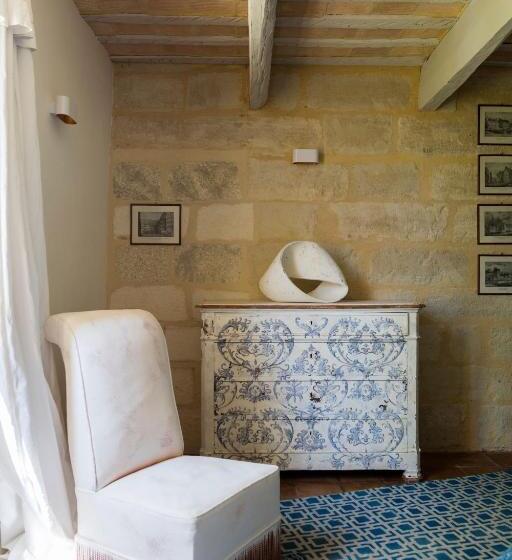 디럭스 스위트 킹 침대, Le Domaine Des Oréades