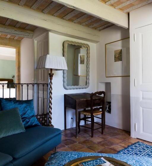 디럭스 스위트 킹 침대, Le Domaine Des Oréades