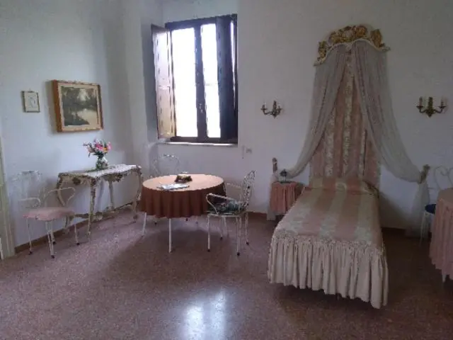 スタンダード４人部屋, Palazzo Caracciolo