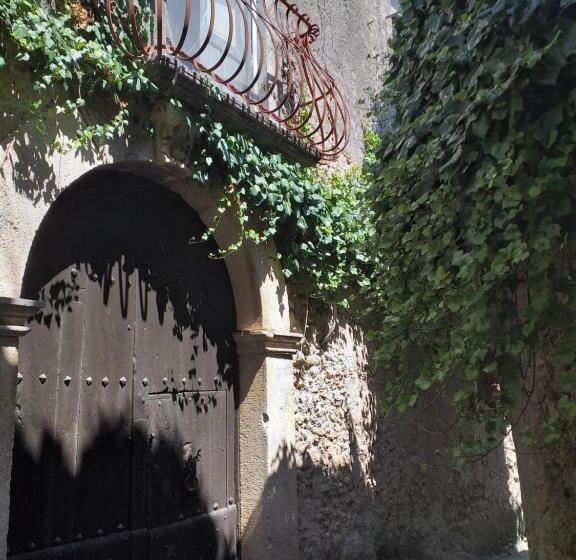 Стандартный внешний трехместный номер с ванной комнатой, Palazzo Caracciolo