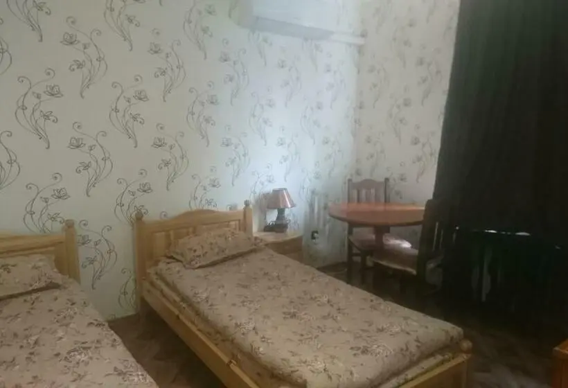 スタンダードルーム, къща за гости с минерална вода терма асклепий