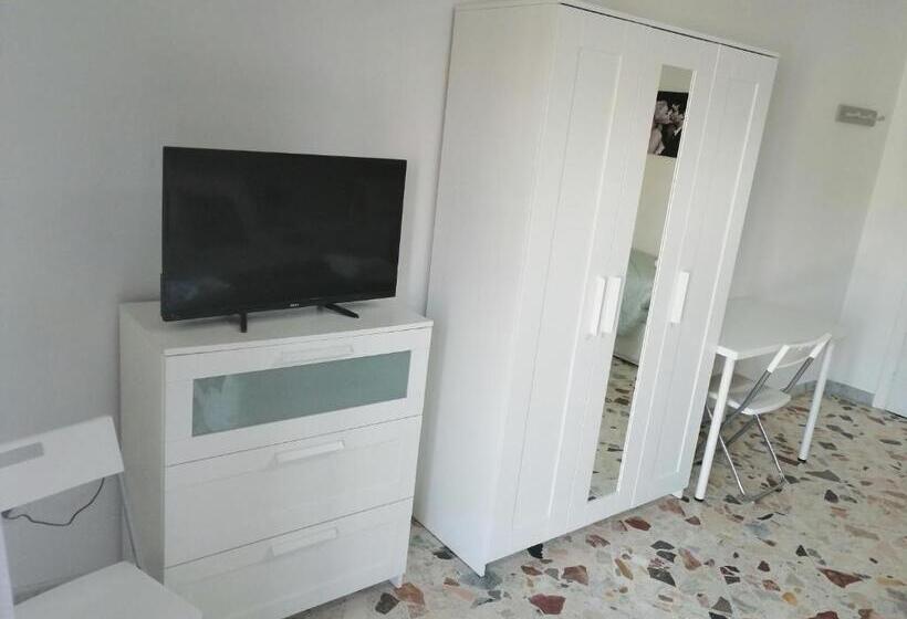 חדר סטנדרט לארבעה, B&b La Dolce Vita