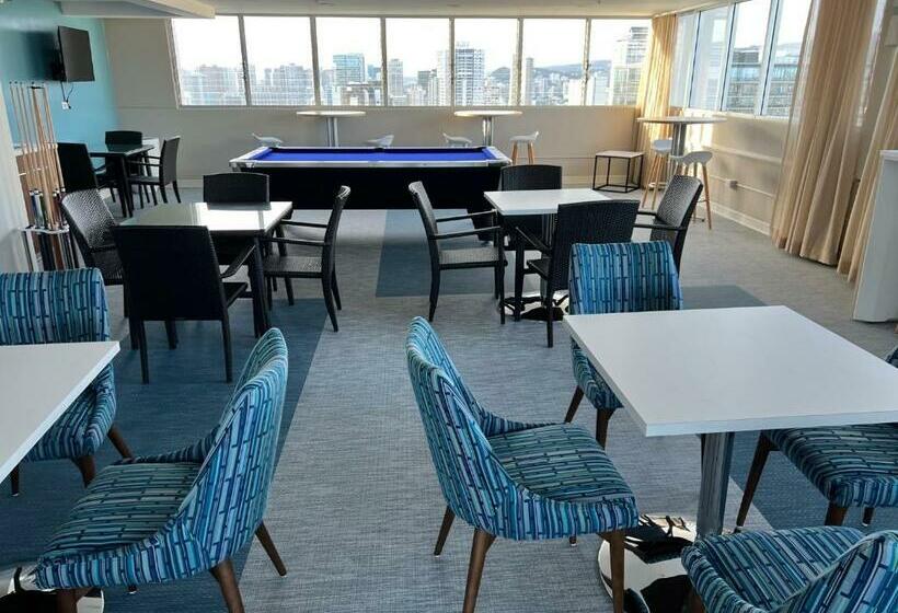 آپارتمان 1 خوابه با چشم‌انداز دریا, Pacific Monarch   1 Br   Ocean And City Views!