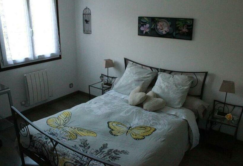 자쿠지 스위트, Les Champs Dorés