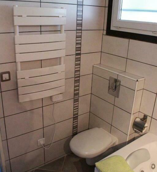 자쿠지 스위트, Les Champs Dorés