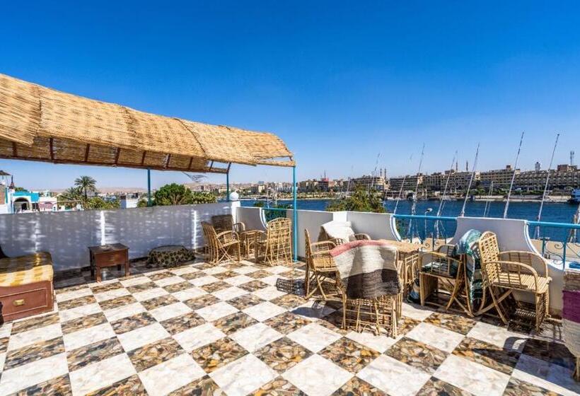 اتاق استاندارد با چشم‌انداز دریا, Nubian Paradise