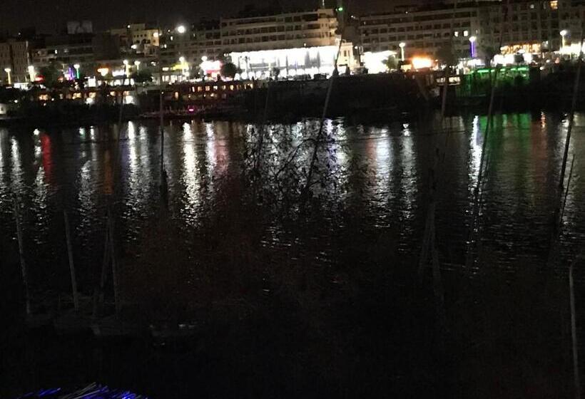 اتاق استاندارد سه نفره, Nubian Paradise