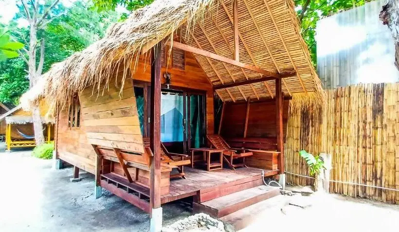 اتاق خانوادگی با چشم‌انداز جانبی دریا, Forra Pattaya Beach Front Bungalow