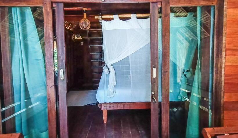 غرفة عائلية ذات إطلالة جانبية على البحر, Forra Pattaya Beach Front Bungalow