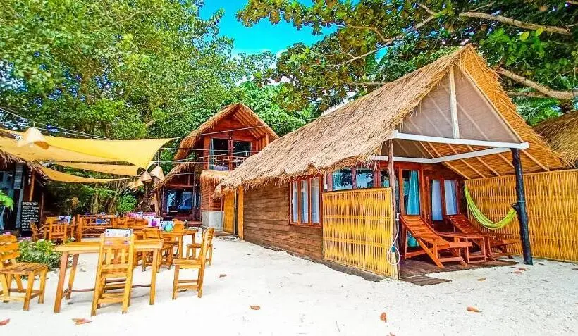 اتاق خانوادگی با چشم‌انداز جانبی دریا, Forra Pattaya Beach Front Bungalow