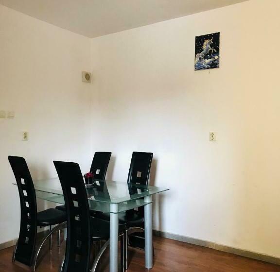 غرفة كومفورت ثلاثية, Casa Ryana