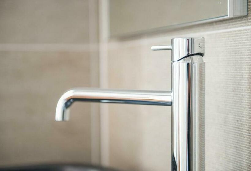 اتاق لوکس, Garibaldino Rooms