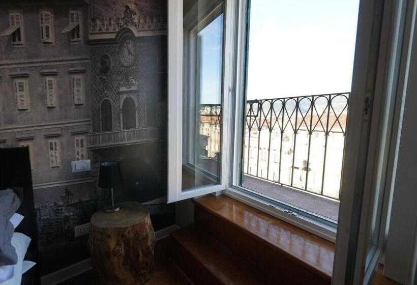 اتاق استاندارد سه نفره, Garibaldino Rooms