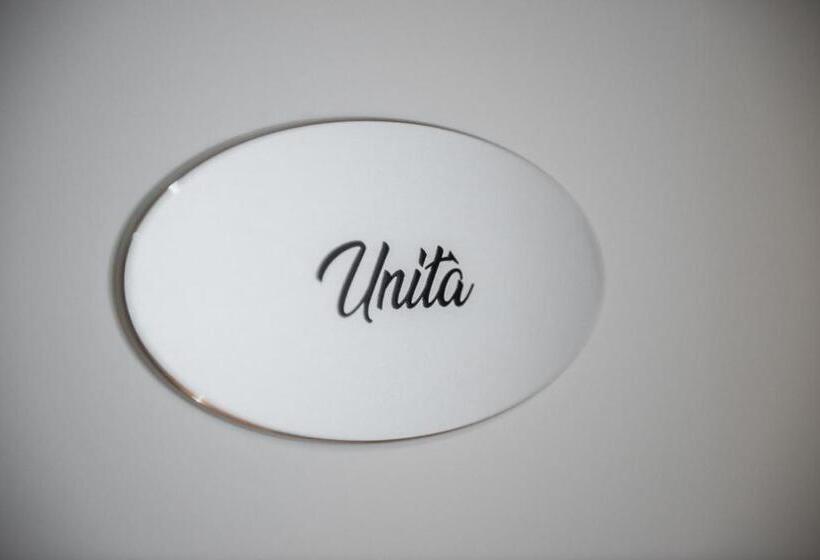 اتاق استاندارد سه نفره, Garibaldino Rooms