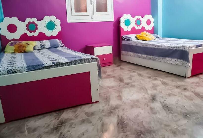 اتاق استاندارد با سرویس بهداشتی مشترک, Bob Marley Guest House