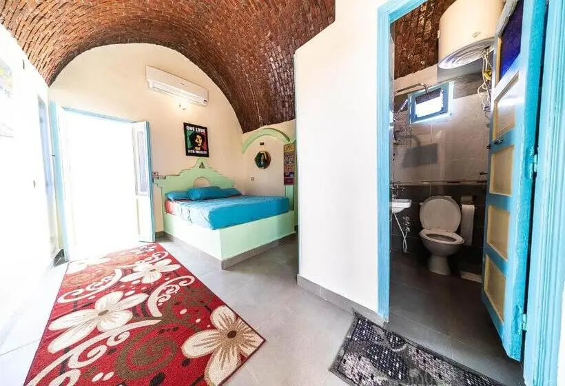 اتاق لوکس, Bob Marley Guest House