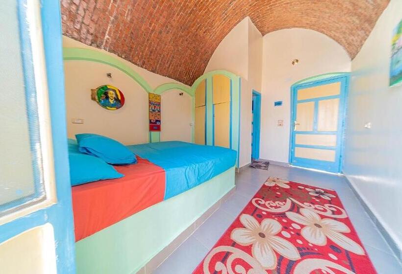 اتاق لوکس, Bob Marley Guest House
