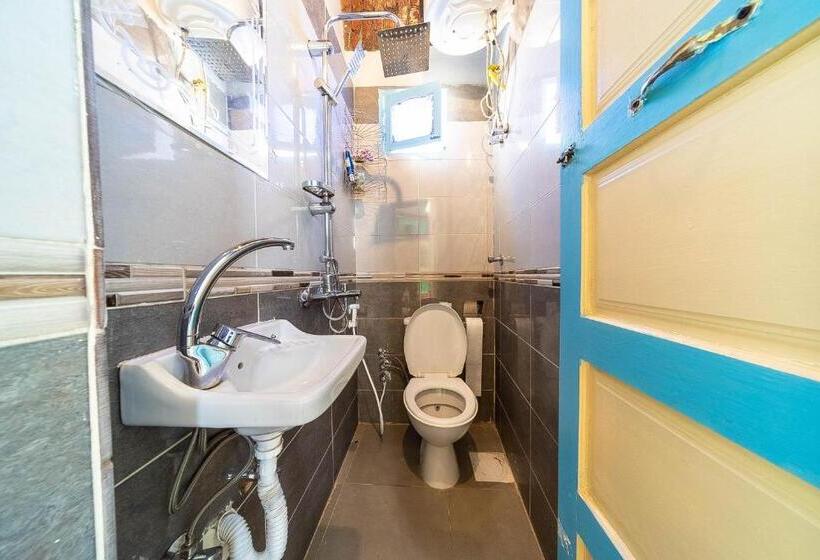 اتاق لوکس, Bob Marley Guest House