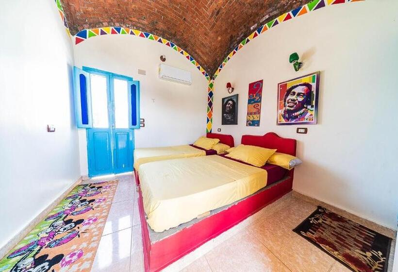 اتاق استاندارد, Bob Marley Guest House