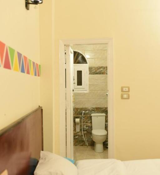 اتاق لوکس, Bob Marley Guest House