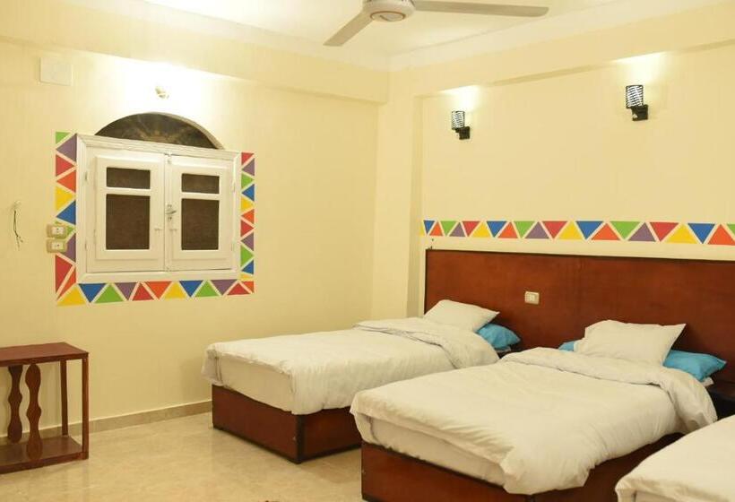 Standard room with outdoor bath, Bob Marley Guest House