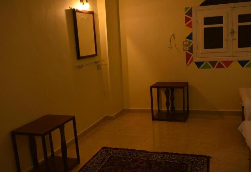 Standard room with outdoor bath, Bob Marley Guest House