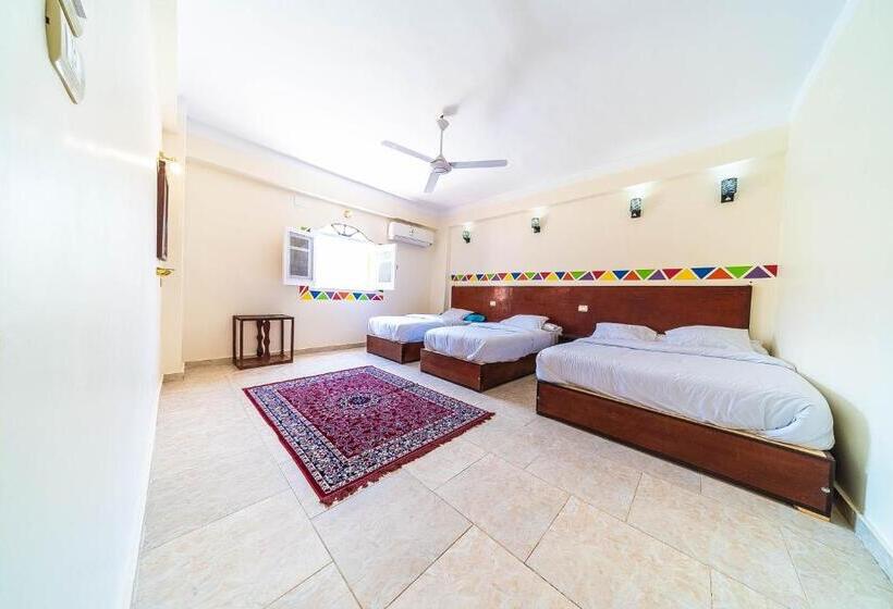 Standard room with outdoor bath, Bob Marley Guest House