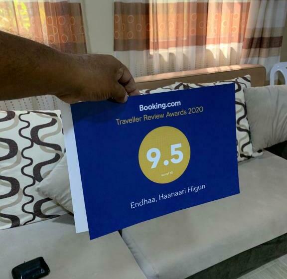 اتاق لوکس, Endhaa, Divers Home