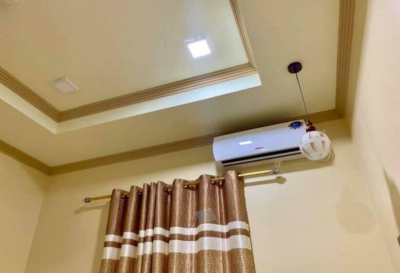 اتاق لوکس, Endhaa, Divers Home