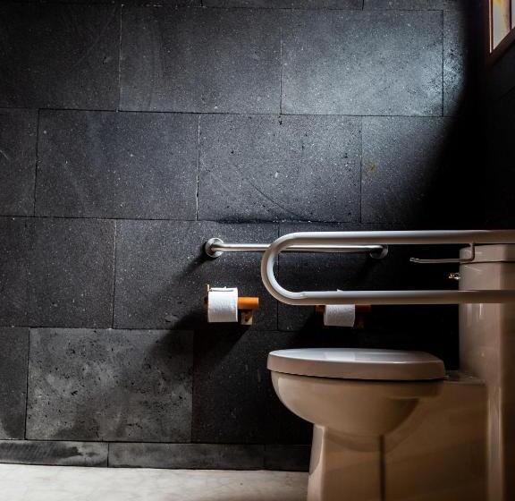 장애인을 위한 킹사이즈 침대 스탠다드 룸, Aldea Kuka, Luxury Eco Boutique