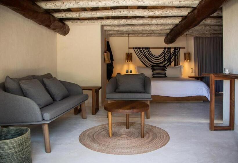 장애인을 위한 킹사이즈 침대 스탠다드 룸, Aldea Kuka, Luxury Eco Boutique