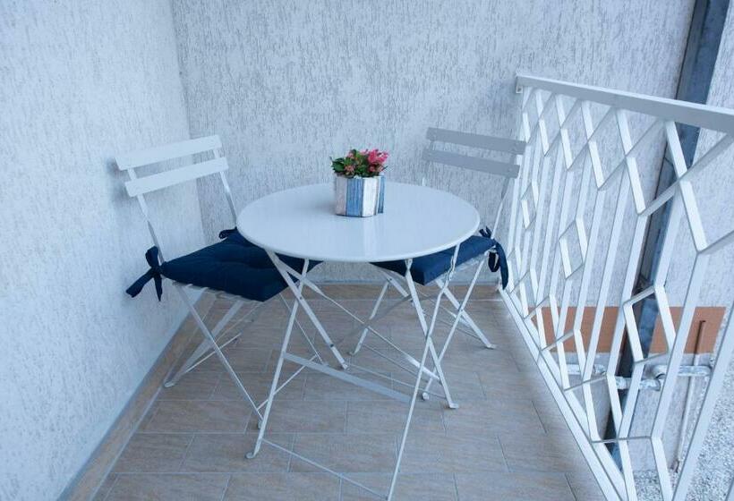 اتاق استاندارد سه نفره, Dimora Dei Sogni