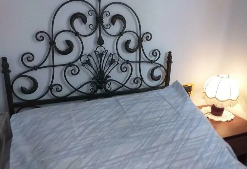 اتاق استاندارد, Bed & Breakfast La Rosa Rossa