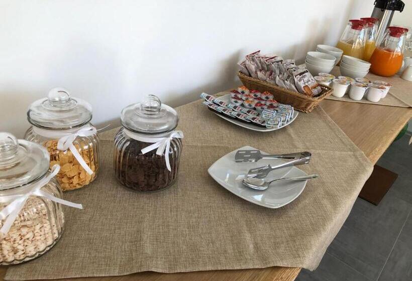 חדר דלוקס לשלושה, Terra Di Negroamaro