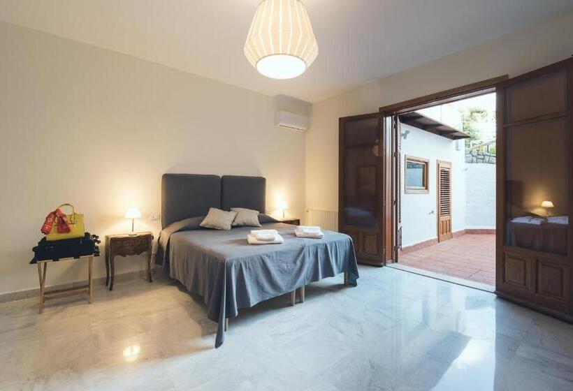 اتاق اجرایی سه نفره, Il Giardino Di Venere