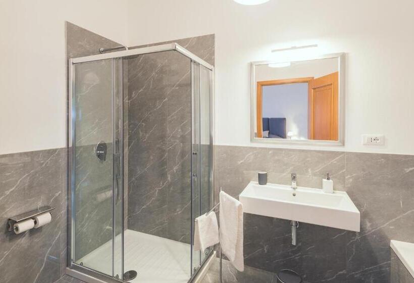 اتاق لوکس, Il Giardino Di Venere