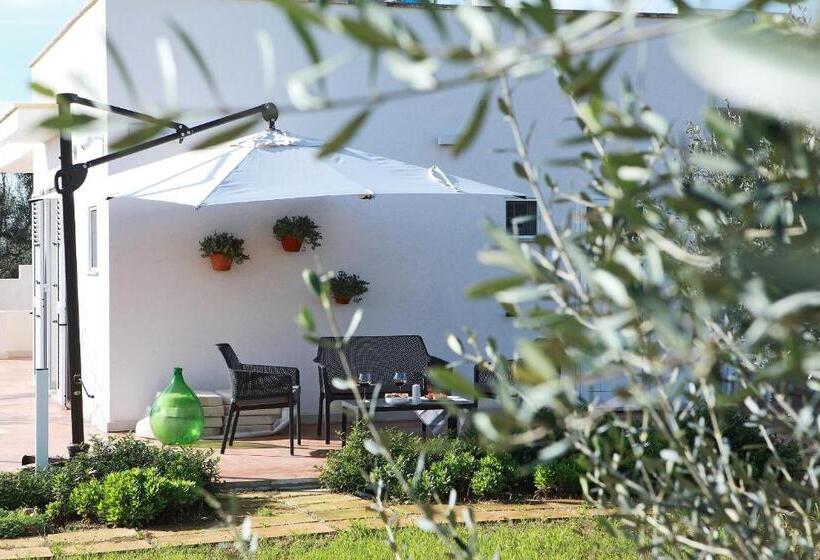 غرفة قياسية لذوى الاحتياجات الخاصة, Salentospita Guest Rooms