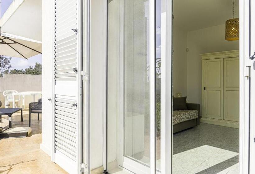 غرفة قياسية لذوى الاحتياجات الخاصة, Salentospita Guest Rooms