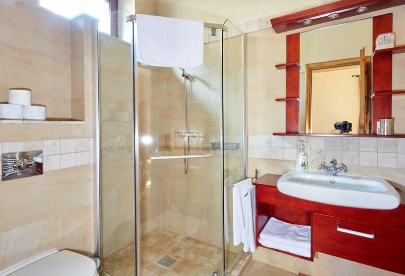 スタンダードルーム, Sarok Vendégház