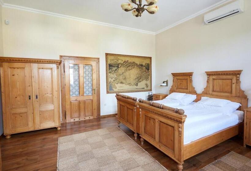 スーペリアールーム, Sarok Vendégház