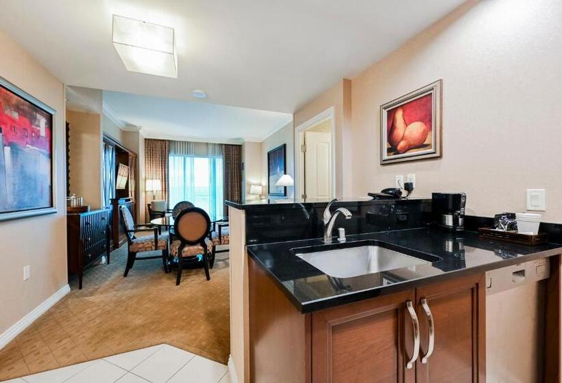 バルコニー付き1ベッドルームアパートメント, Stripviewsuites At Signature