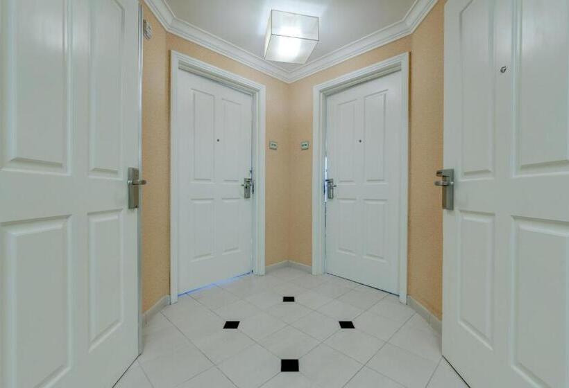 سوئیت 2 خوابه, Stripviewsuites At Signature