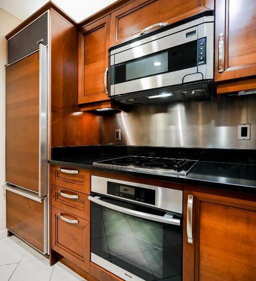 1ベッドルームアパートメント, Stripviewsuites At Signature