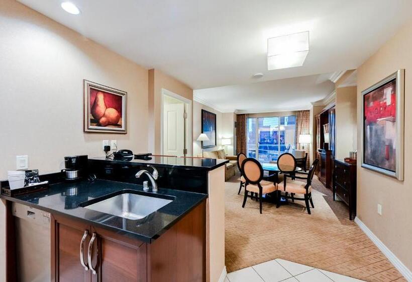 1ベッドルームアパートメント, Stripviewsuites At Signature