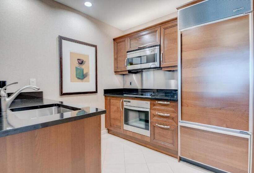 2ベッドルームアパートメント, Stripviewsuites At Signature