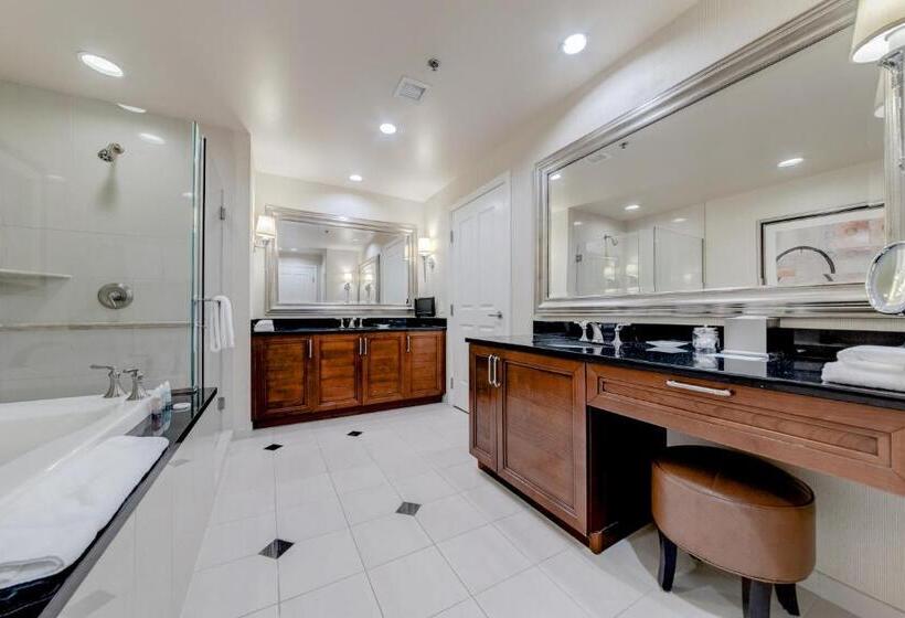 2ベッドルームアパートメント, Stripviewsuites At Signature